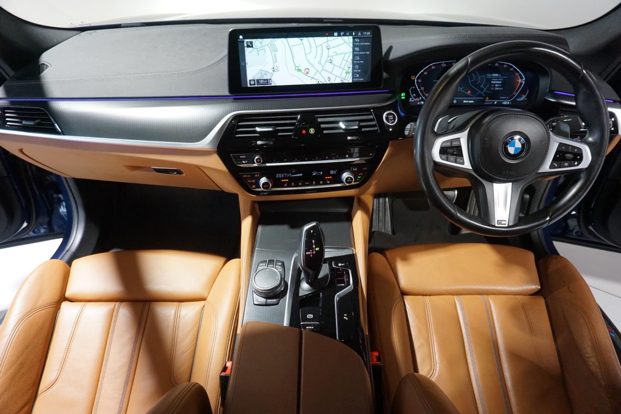 BMW 5 Series 3.0 530d MHT M Sport Saloon 4dr Diesel Hybrid Steptronic xDrive Euro 6 (s/s) (286 ps)